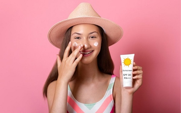 Vì sao kem chống nắng là "lá chắn" không thể thiếu cho làn da tuổi teen?