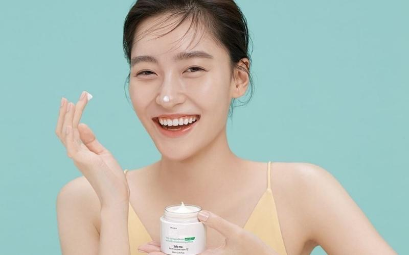 Làn da tuổi teen có cần dùng kem dưỡng "trắng da" không? Hiểu đúng về "làm sáng da"