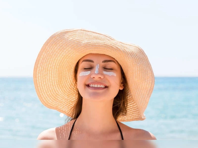 Tips "nhỏ" giúp da khỏe đẹp trong mùa hè cho học sinh